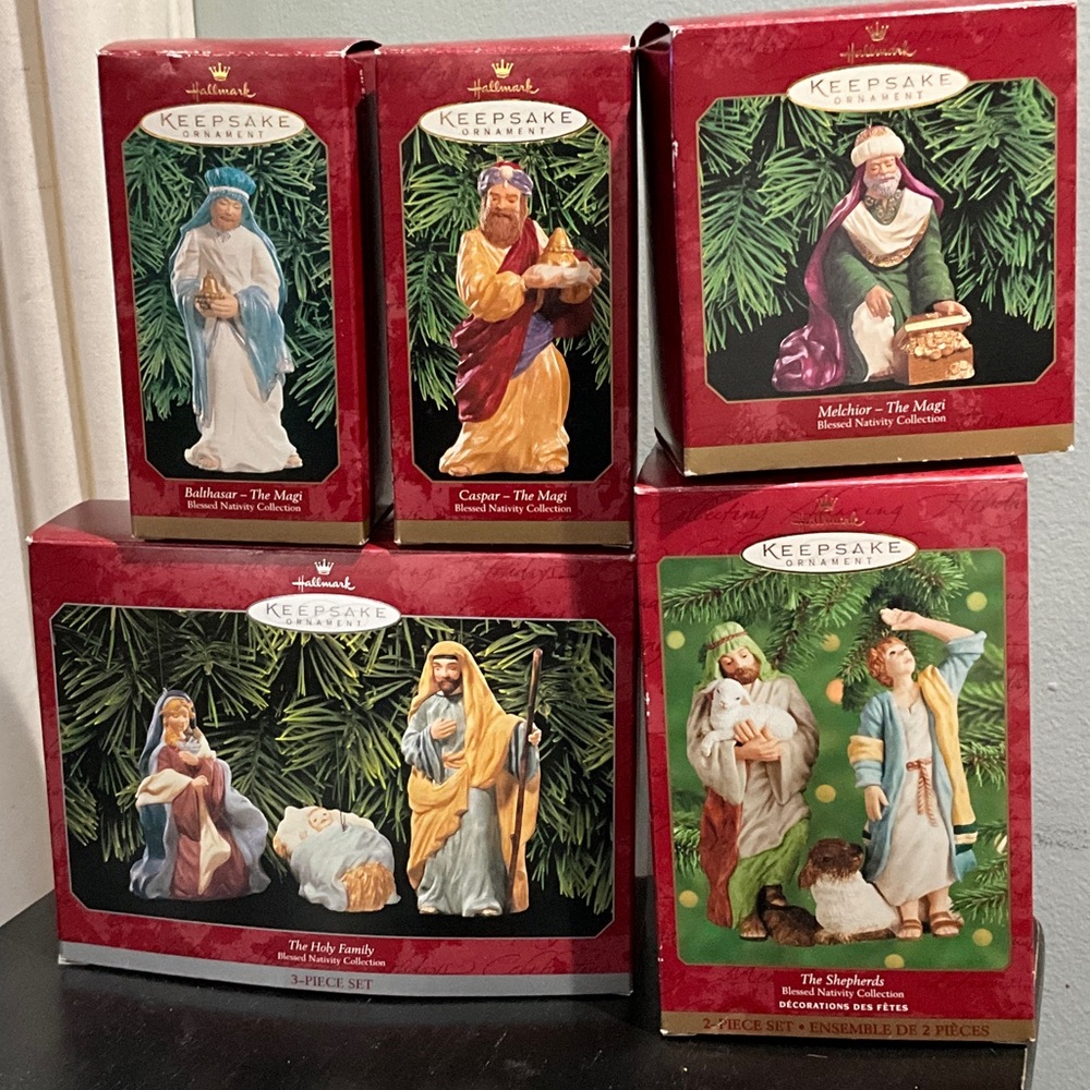 Hallmark Keepsake Nativity Ornament Set - NIB